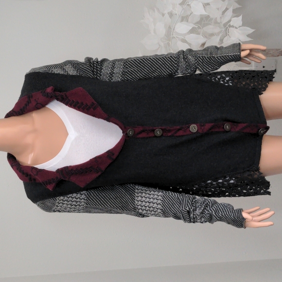 gimmicks by BKE Sweaters - GIMMICKS BKE CARDIGAN LARGE